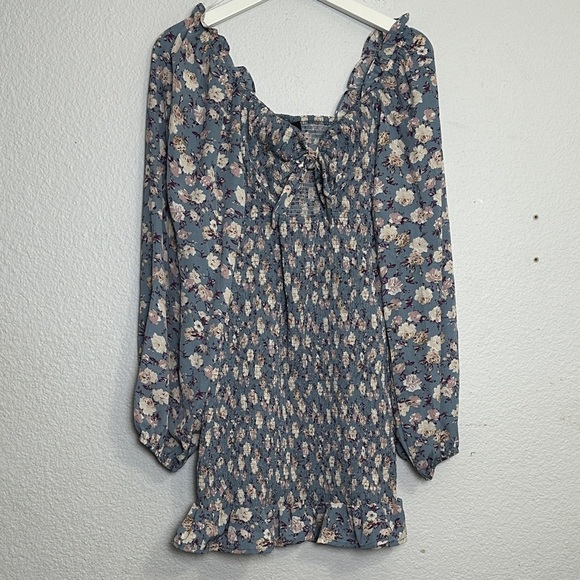 Lulus See Me Bloom Blue Floral Womens Size Small Cut Out Smocked Mini Dress - Picture 2 of 15